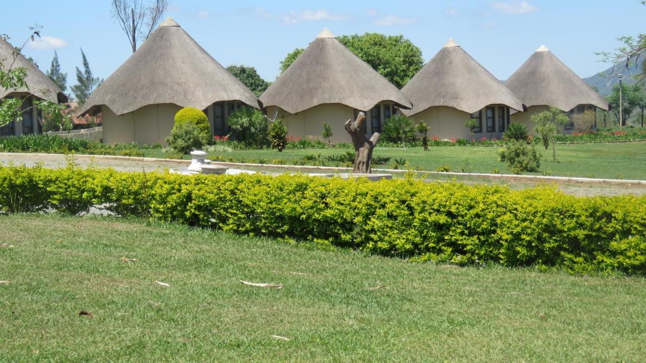Dwaleni Farm Lodge Matsapha ภายนอก รูปภาพ